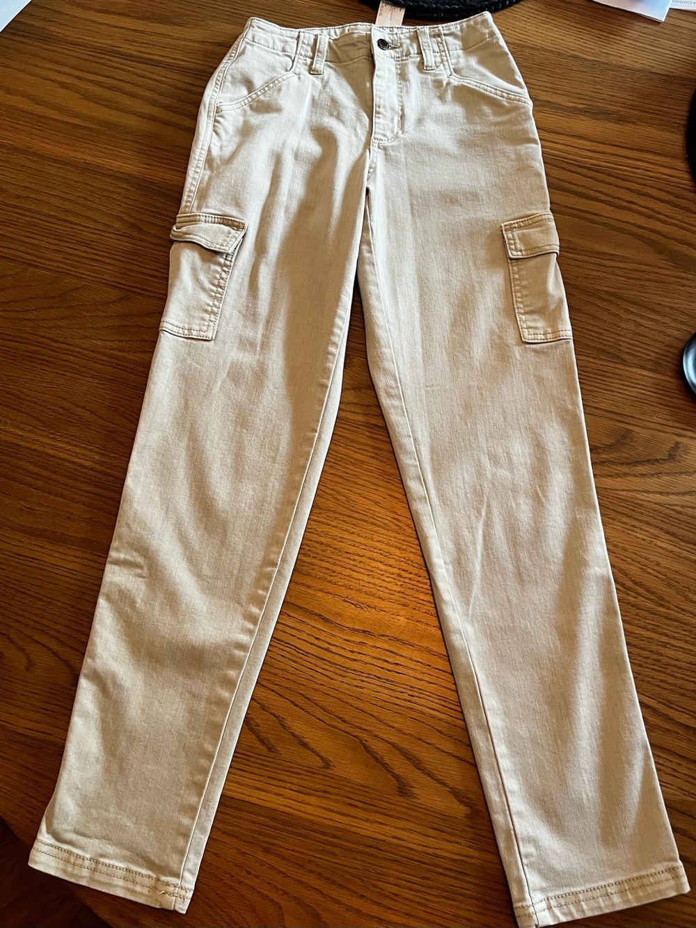 Universal Thread Beige Cargo Pants with Flap Pockets